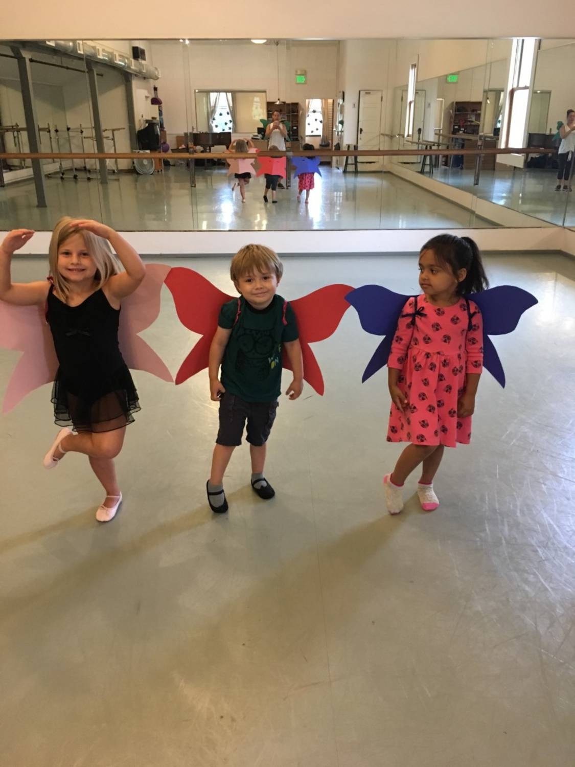 Rainbows, Flowers & Butterflies Dance Camp | Ages: 3-5